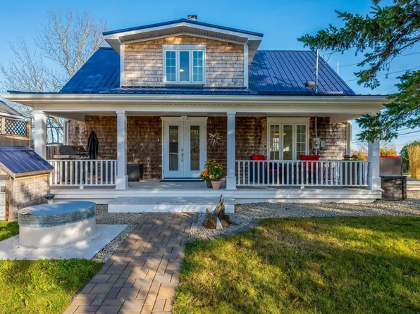 24 Station Rd, Halifax, NS B0J 1T0