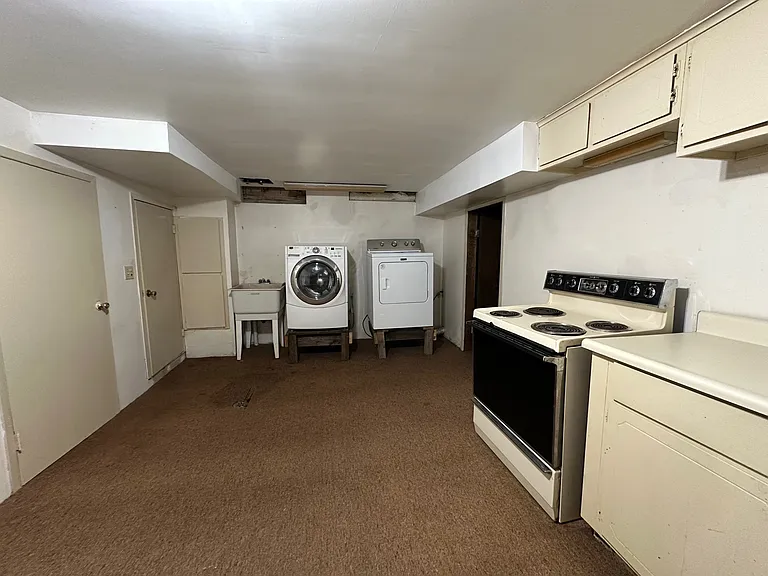 2793 Athena Dr — Photo 27
