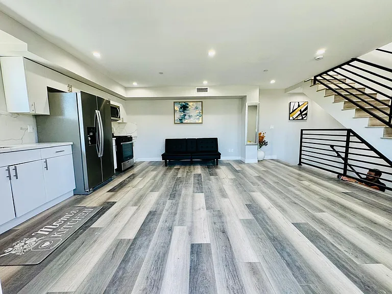 5231 1/2 W Fountain Ave — Photo 18