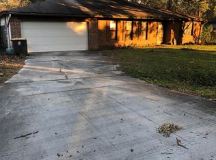 1977 Logging Ln, Jacksonville, FL 32221