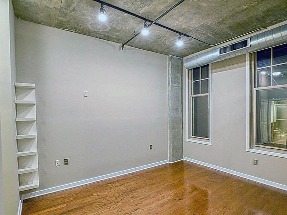 4th image of 130 N 2nd St Unit 4D3