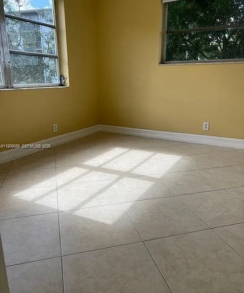 2226 N Cypress Bend Dr #210 — Photo 11