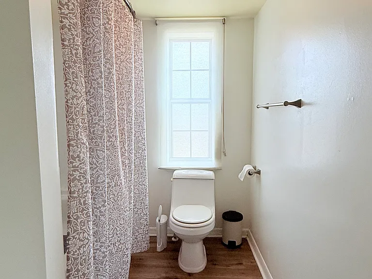 1000 S Semoran Blvd — Photo 16