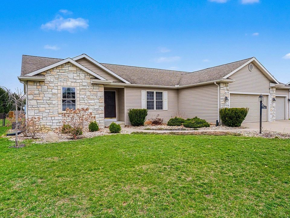 1st image of 57445 E Emerald Chase Ln