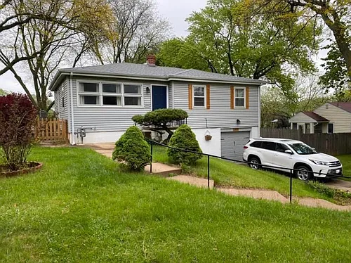 4020 Mary St Photo 1