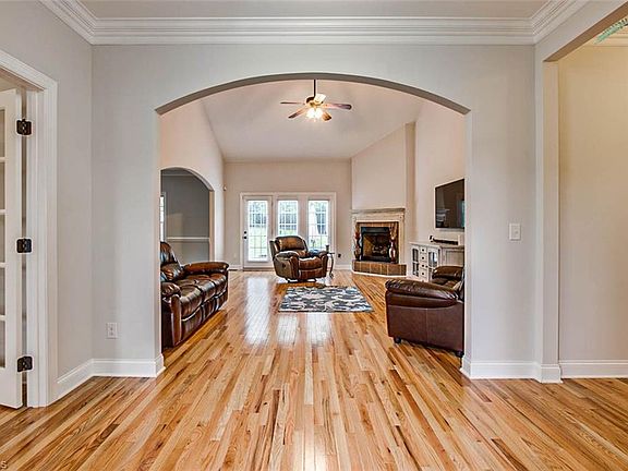 2nd image of 7805 Winterbourne Dr