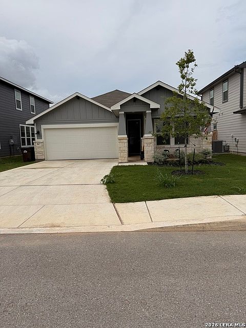 1st image of 867 Shatterhand Blvd