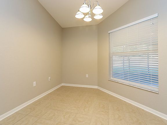 4th image of 5800 Driftwood Dr