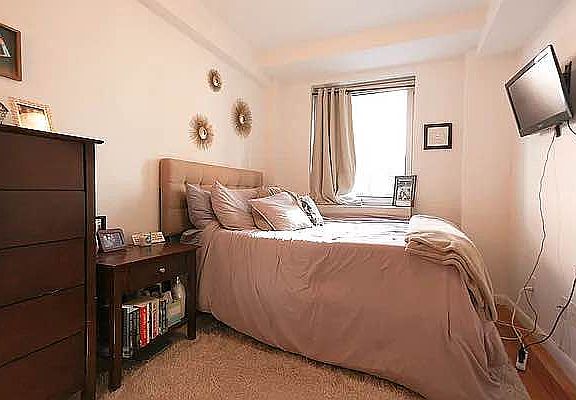 2nd image of 56 Saint Marks Pl APT 8C