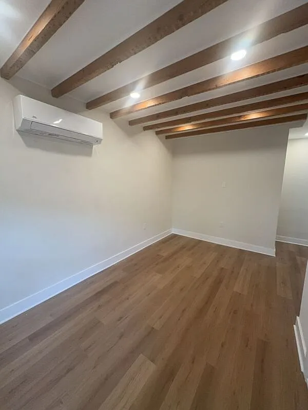 1 bed, 1.0 bath, $1,800 — Photo 4