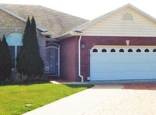 1811 Cedar Ridge Ct #B, Jefferson City, MO 65109