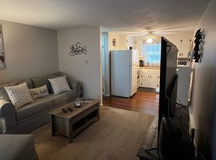 1 Perry Dr APT 2, Danvers, MA 01923