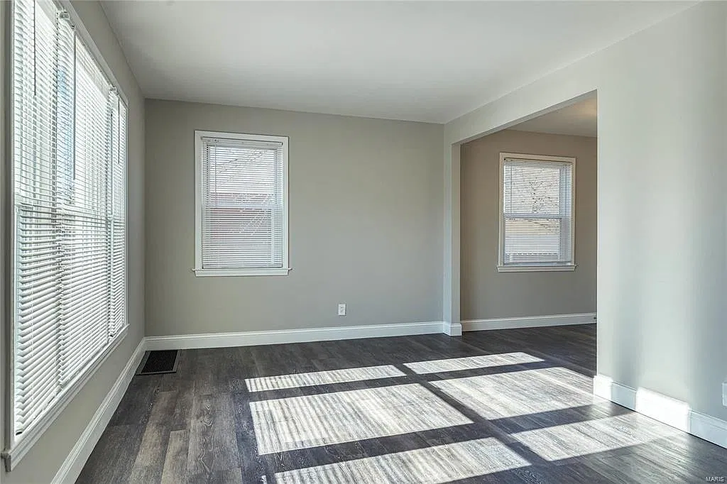 2 bed, 850 sqft, $1,695 — Photo 3