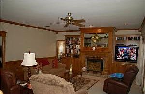 3rd image of 5628 Lake Side Dr