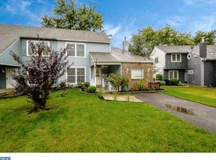 35 Dickenson Dr, Sicklerville, NJ 08081