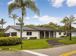 13240 SW 70th Ave, Pinecrest, FL 33156