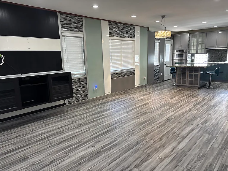 3930 Texas St — Photo 5