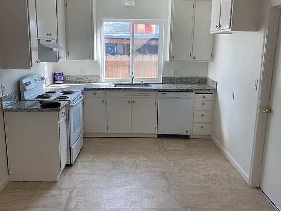 4th image of 609 Diane Dr