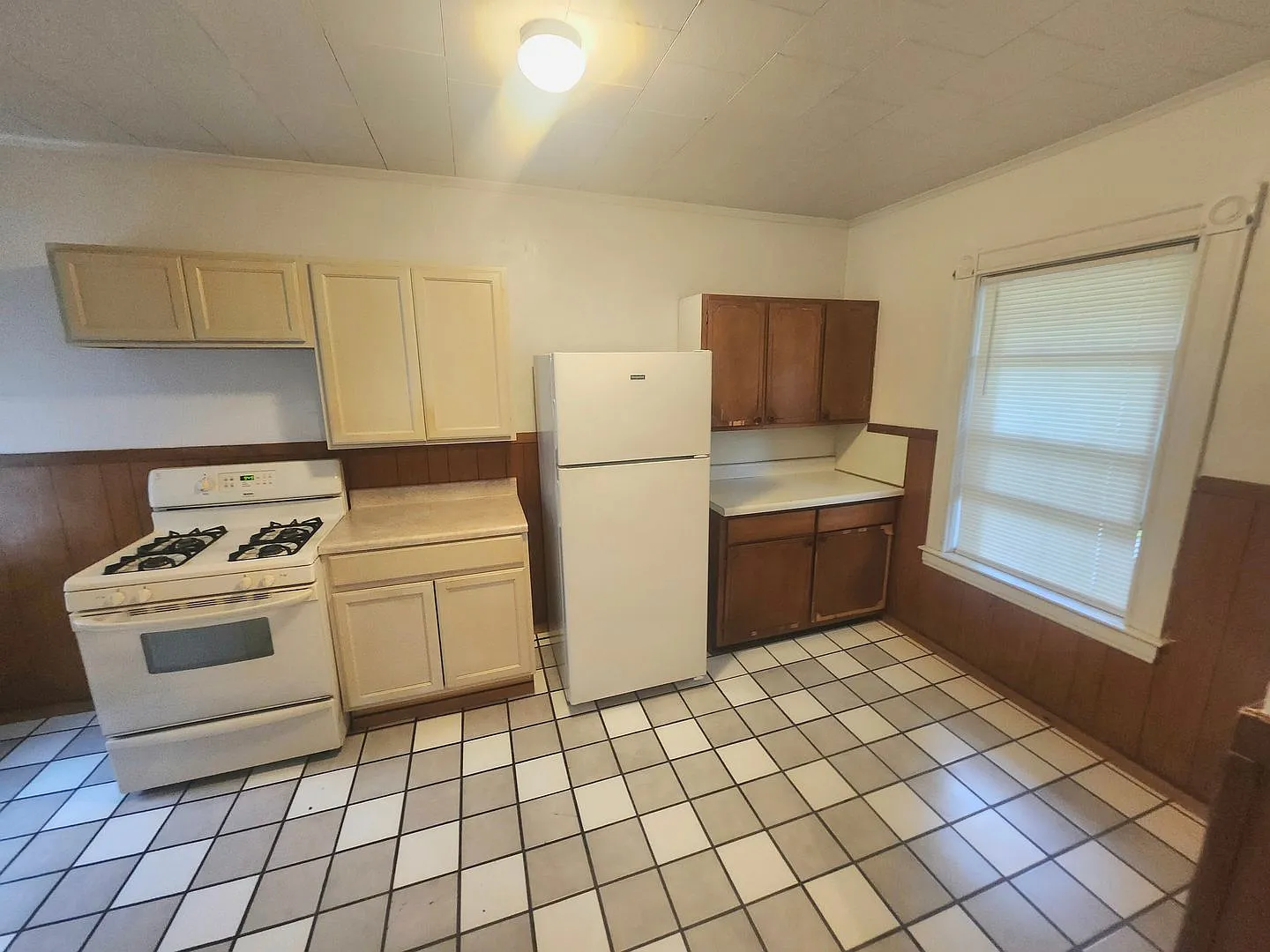 52 Lorimer Street — Photo 4