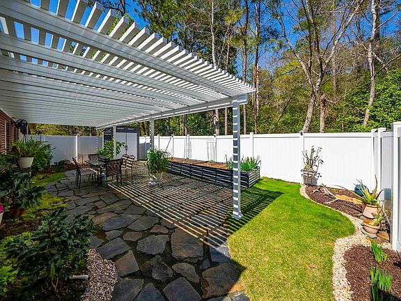 5th image of 156 Marissa Ln
