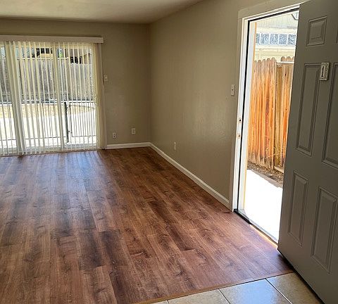 5th image of 1253 Jefferson Ave #1