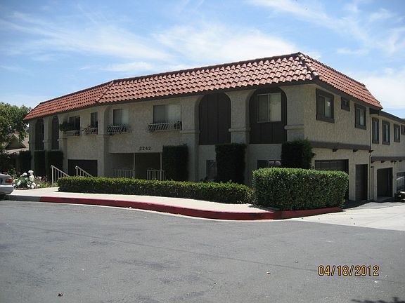 2nd image of 3242 Fairesta St