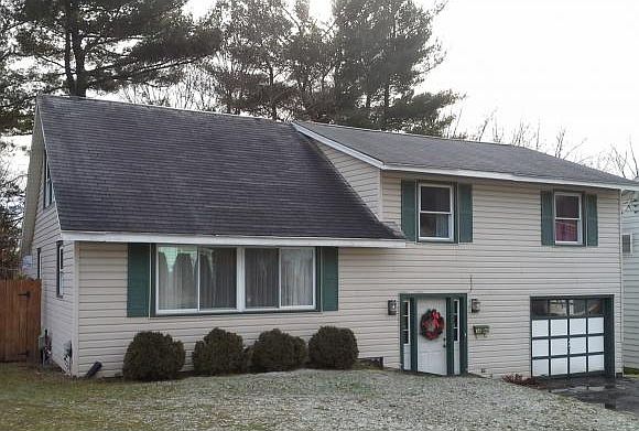 1st image of 3644 Leonard Dr
