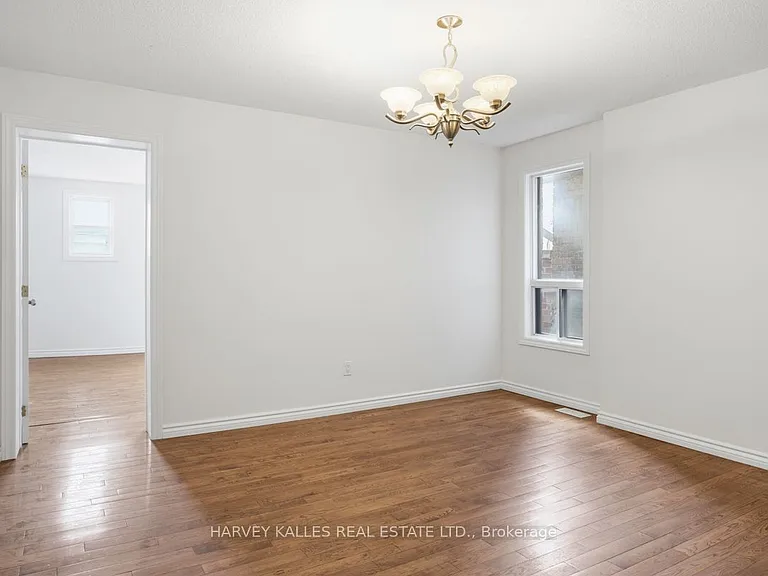 916 Bloor St W #UPPER — Photo 5