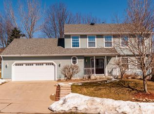 2159 Parkwood Hills Dr NE, Rochester, MN 55906