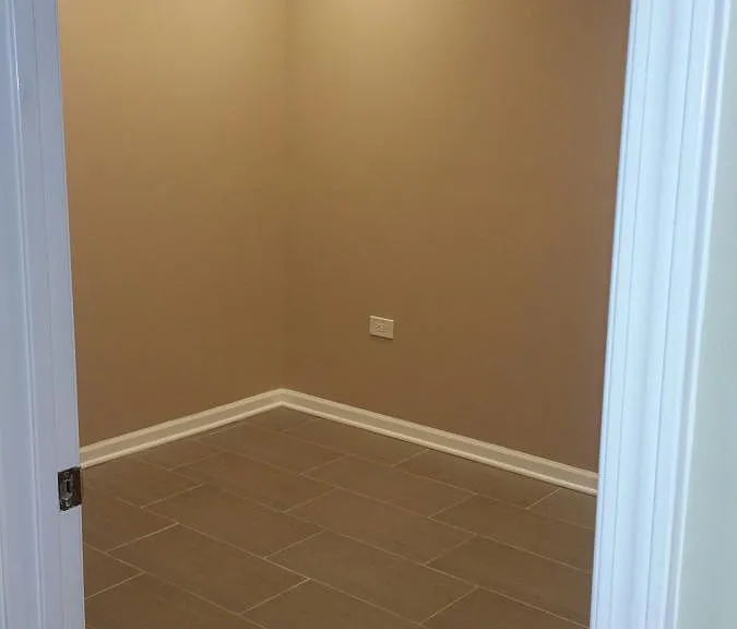 2150 N Kenneth Ave — Photo 5
