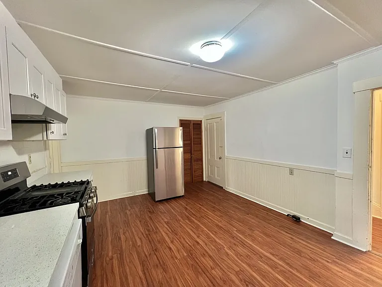 1618 Richardson St #16 — Photo 3