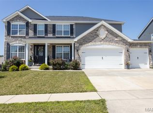 821 Topsfield Dr, Lake Saint Louis, MO 63367