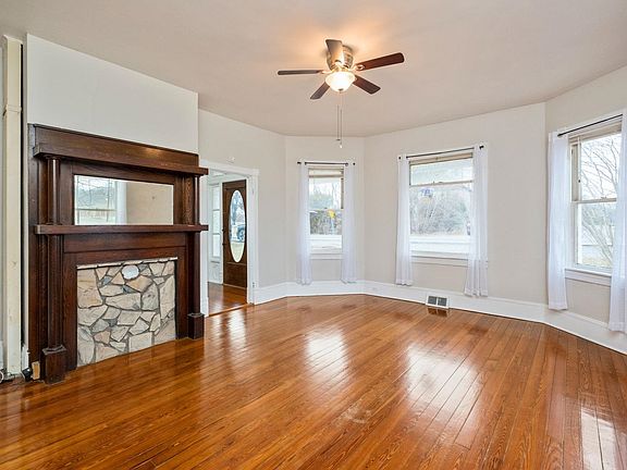5th image of 1681 New Hope And Crimora Rd