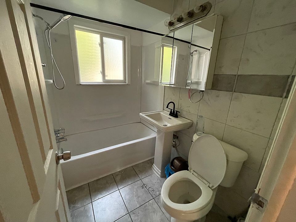 42220 Betley Dr, photo 12
