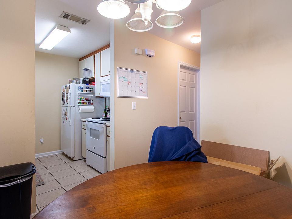 1st image of 1374 Castelnau Ct #C