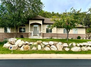 1935 E Deere Valley Dr N, Layton, UT 84040