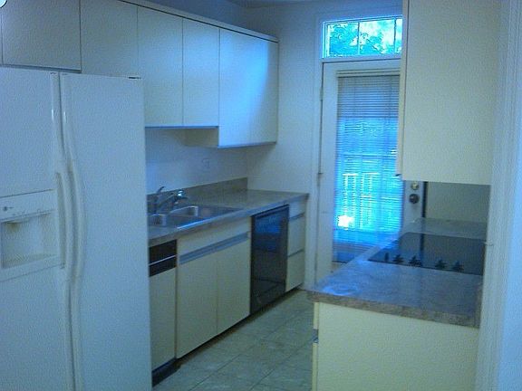 4th image of 133 Kensington Dr #133