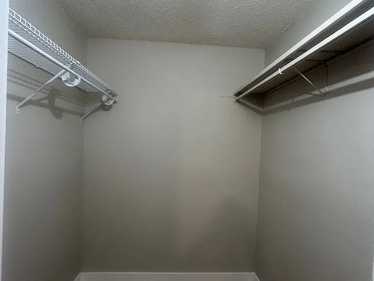 4901 Onyx Ln #102 — Photo 11