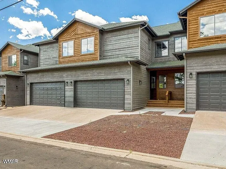 1400 W Navajo Ln #15 — Photo 2