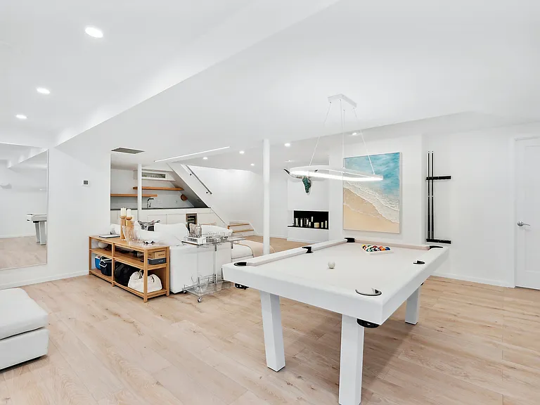 50 Terry Dr — Photo 18