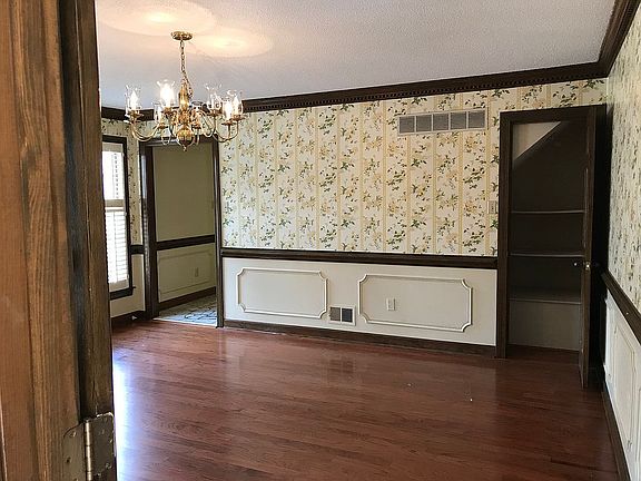 Dining Room w/ China Closet