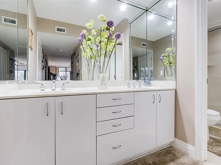 1410 Sheridan St #9I — Photo 12