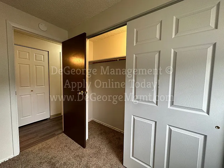 Oak Ridge Manor Apartments — Photo 40