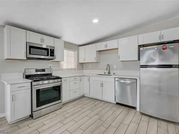 3305 Wright Ave, North Las Vegas, NV 89030