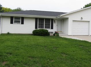 3517 La Mancha Dr, Janesville, WI 53546