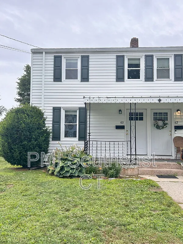 2 bed, 1.0 bath, $1,600 — Photo 1