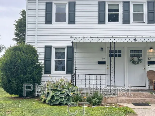 60 Hawthorne Dr, New London, CT 06320