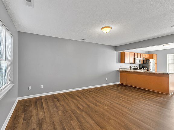 3rd image of 200-8 Lanieve Ct #1
