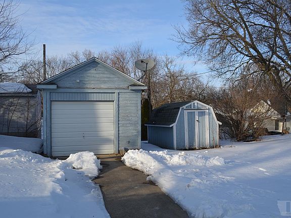 5th image of 507 B Ave E