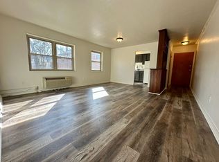 400 4th St #5, Oakmont, PA